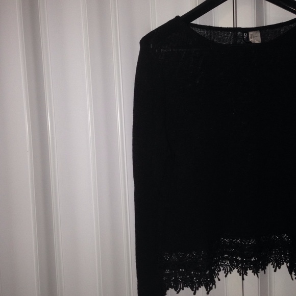 NOT FOR SALE! DONT BUY‼️2/$23‼️ Black H&M Long Sleeve - Picture 4 of 8